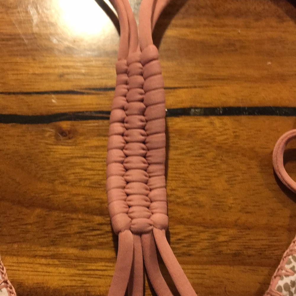 Acacia Swimwear NWT Thailand Top In Lipstick Large - Picture 7 of 7
